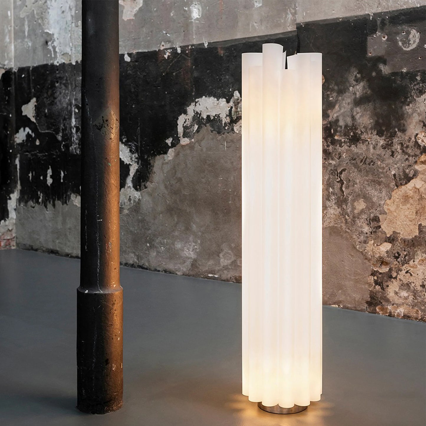 FLOOR LAMP - TACCHINI