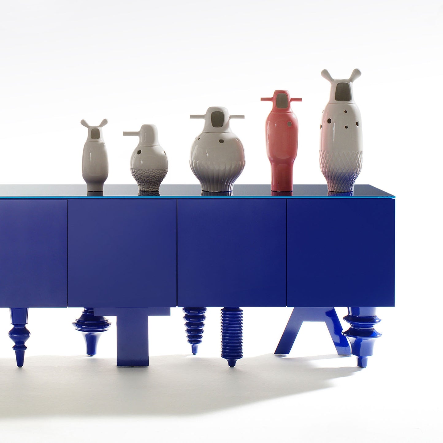 MULTILEG SHOWTIME CABINET – BD BARCELONA DESIGN