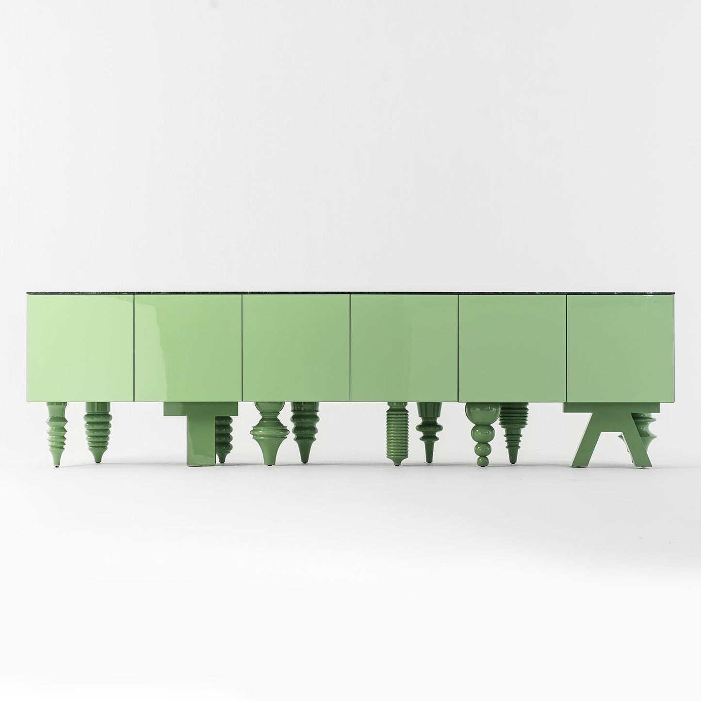 MULTILEG SHOWTIME CABINET – BD BARCELONA DESIGN